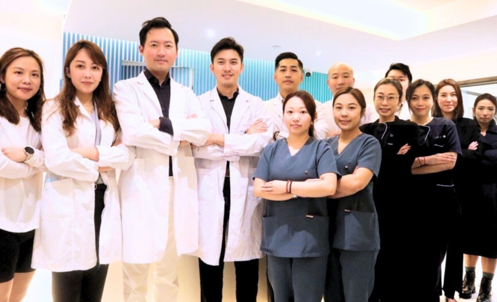 ▲萬康集團中環診所團隊。（圖／萬康集團提供）