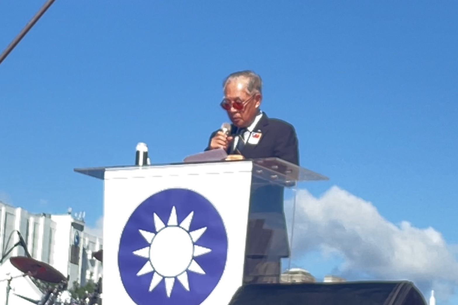 前國防部長伍世文16日致詞指出，戰爭沒有贏家，和平沒有輸家，期盼台海永遠和平並避免發生戰火。圖/記者洪子苓攝