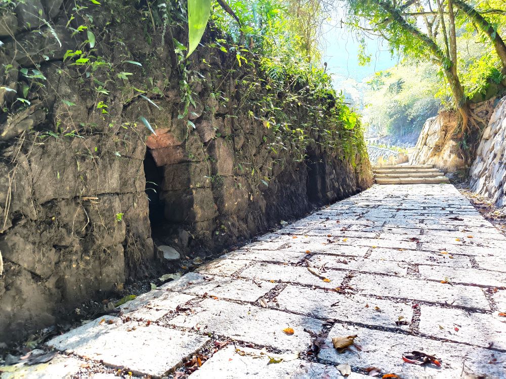 《圖說》農業局成功保存具文化價值的焦炭窯遺址讓文化資產與溪岸保護工程和諧共存。〈農業局提供〉