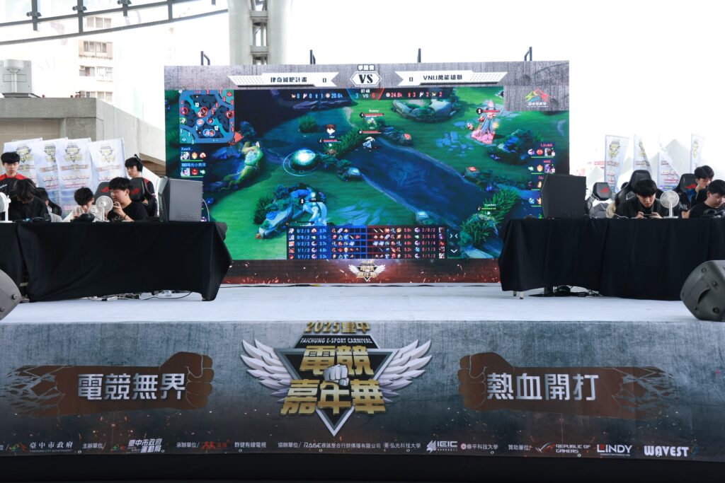 %E5%82%B3%E8%AA%AA%E5%B0%8D%E6%B1%BA%E7%86%B1%E8%A1%80%E5%B0%8D%E6%88%B0