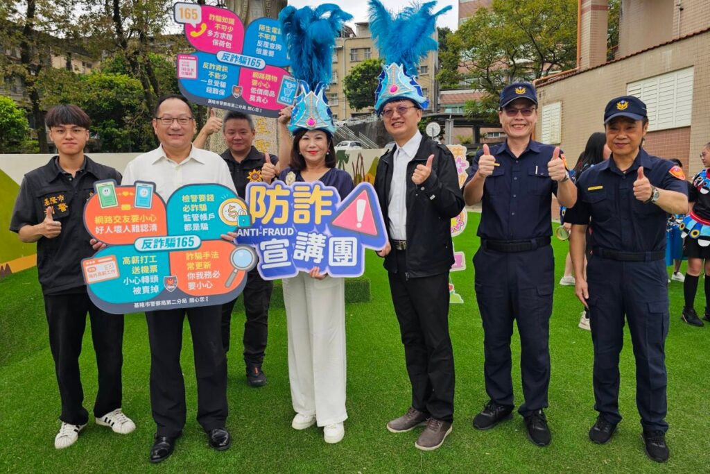 基警陪 童 迎開學 全面強化交通及校園安全 16 %E5%9B%9B