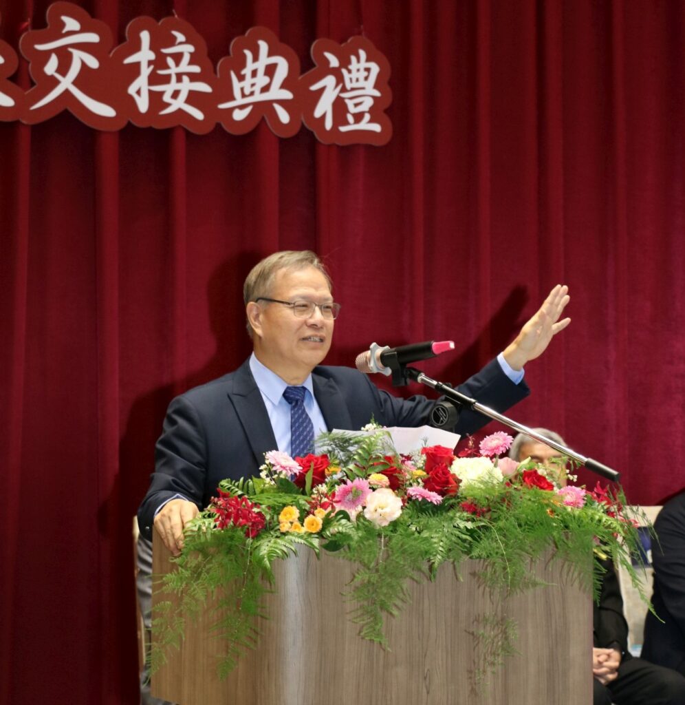 腦神經權威江安世接任中醫大校長 提出發展智慧醫療等辦學願景 2 %E6%B1%9F%E5%AE%89%E4%B8%96%E6%A0%A1%E9%95%B7%E5%B0%8D%E6%96%BC%E6%A0%A1%E5%8B%99%E7%99%BC%E5%B1%95%E6%8F%90%E5%87%BA%E6%8E%A8%E5%8B%95%E5%9C%8B%E9%9A%9B%E7%A7%91%E7%A0%94%E3%80%81%E4%BF%83%E9%80%B2%E8%B7%A8%E5%9F%9F%E5%90%88%E4%BD%9C%E3%80%81%E7%99%BC%E5%B1%95%E6%99%BA%E6%85%A7%E9%86%AB%E7%99%82%E3%80%81%E5%9F%B9%E8%82%B2%E9%A0%98%E8%A2%96%E4%BA%BA%E6%89%8D%E7%AD%89%E5%9B%9B%E5%A4%A7%E8%BE%A6%E5%AD%B8%E6%B2%BB%E6%A0%A1%E7%9B%AE%E6%A8%992000 1