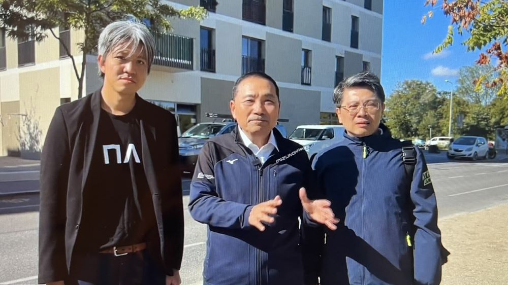 參訪維也納新市鎮 侯:借鏡國際經驗建設永續城鄉 3 《圖說》侯友宜認為,奧地利維也納近年在新市鎮開發上聚焦智慧城市與永續發展,以因應氣候變遷及現代居住需求,有許多新北市可進一步學習。〈新聞局提供〉