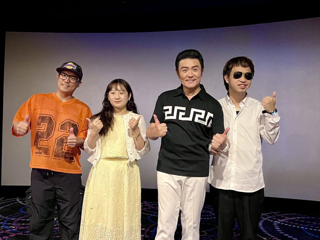 范逸臣晉升自律「暖男」,坦言想挑戰殺人魔?李㼈媒體試片回應與女兒「末日約定」:超浪漫 4 %EF%BC%88%E7%94%B1%E5%B7%A6%E8%87%B3%E5%8F%B3%EF%BC%89%E8%8C%83%E9%80%B8%E8%87%A3%E3%80%81%E6%9E%97%E8%8A%B3%E8%AA%9E%E3%80%81%E6%9D%8E%E3%BC%88%E3%80%81%E7%BE%85%E6%96%87%E8%AC%99%E5%87%BA%E5%B8%AD%E9%9B%BB%E5%BD%B1%E3%80%8A%E7%AA%81%E7%A0%B4%EF%BC%9A%E4%B8%89%E5%8D%83%E7%B1%B3%E7%9A%84%E6%B3%B3%E6%B0%A3%E3%80%8B%E8%A9%A6%E7%89%87%E6%9C%83