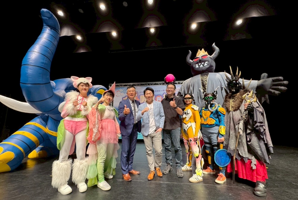 ▲2025蘋果劇團《大象男孩與機器女孩》即將登場。(圖/蘋果劇團提供)