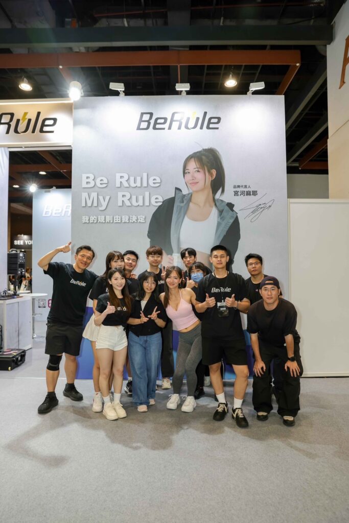 LINE ALBUM AROAK Dream Cup James Camera data 250902 5