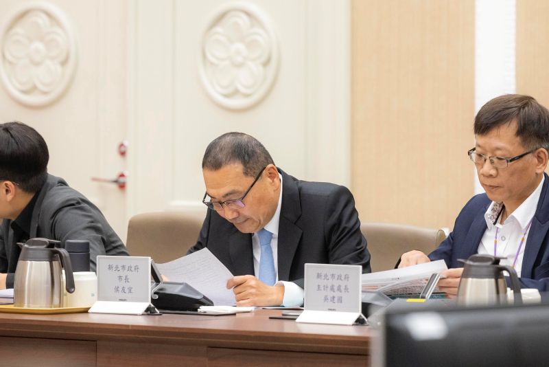 《圖說》侯友宜表示各地方條件不同，理應照顧偏鄉，並關注長期沒獲得均衡分配的縣市，呼籲行政院團隊完整研議。〈新聞局提供提供〉