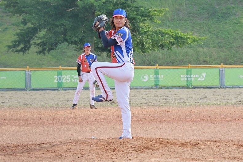 《圖說》選手們在場上專注投入，全力以赴守護隊伍的勝利希望。〈原民局提供〉