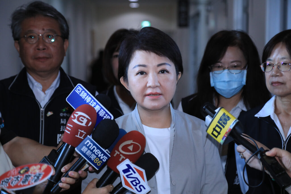 行政院邀地方首長談財劃法   盧秀燕轟：不解決又罵立院「白跑一趟」