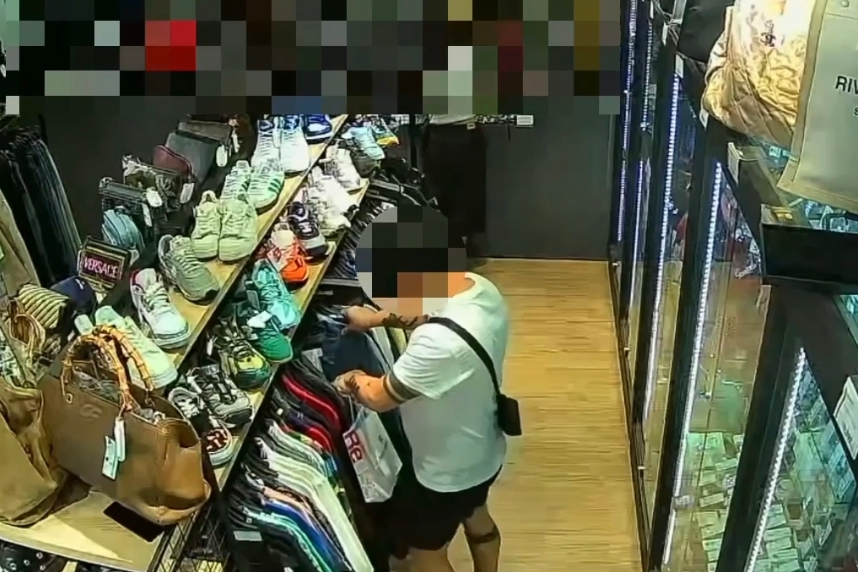 男子疑持利器破壞服飾店商品 大安警迅速鎖定嫌犯依法送辦 2 MEITU 20250921 090720350