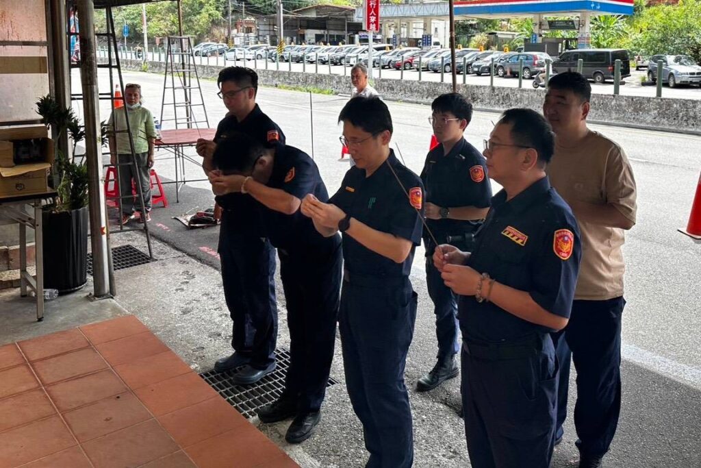 農曆七月吉祥感恩  汐止警推廣平安用路觀念 2 MEITU 20250921 131529988