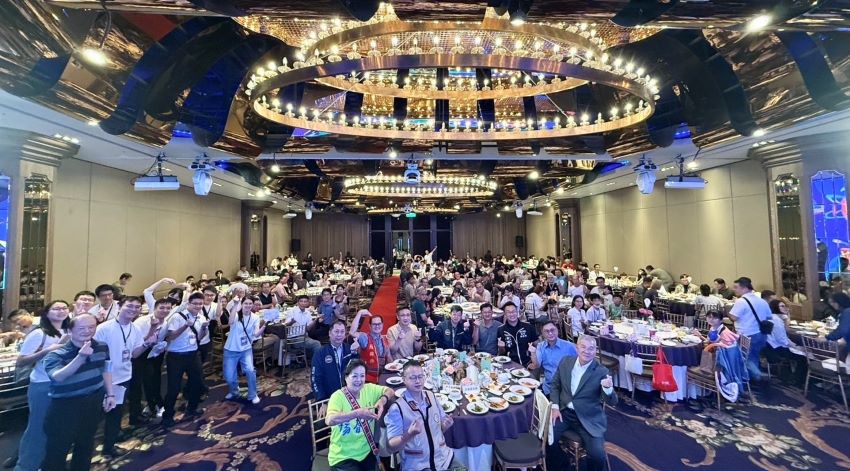 新北警原民親子活動 300餘同仁及眷屬共享溫馨時光 2 《圖說》出席活動人員合影。〈警察局提供〉〉