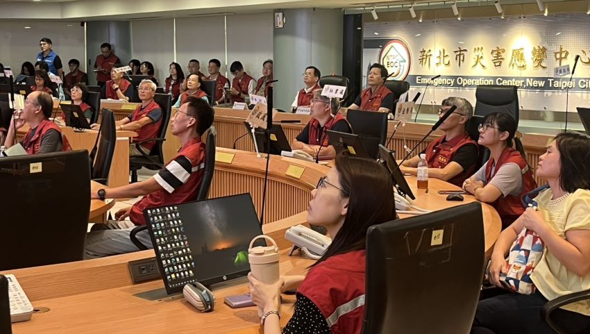 強颱樺加沙發海警 新北防颱整備會議嚴陣以待 - 臺灣郵報 強颱樺加沙發海警 新北防颱整備會議嚴陣以待 - 臺灣郵報