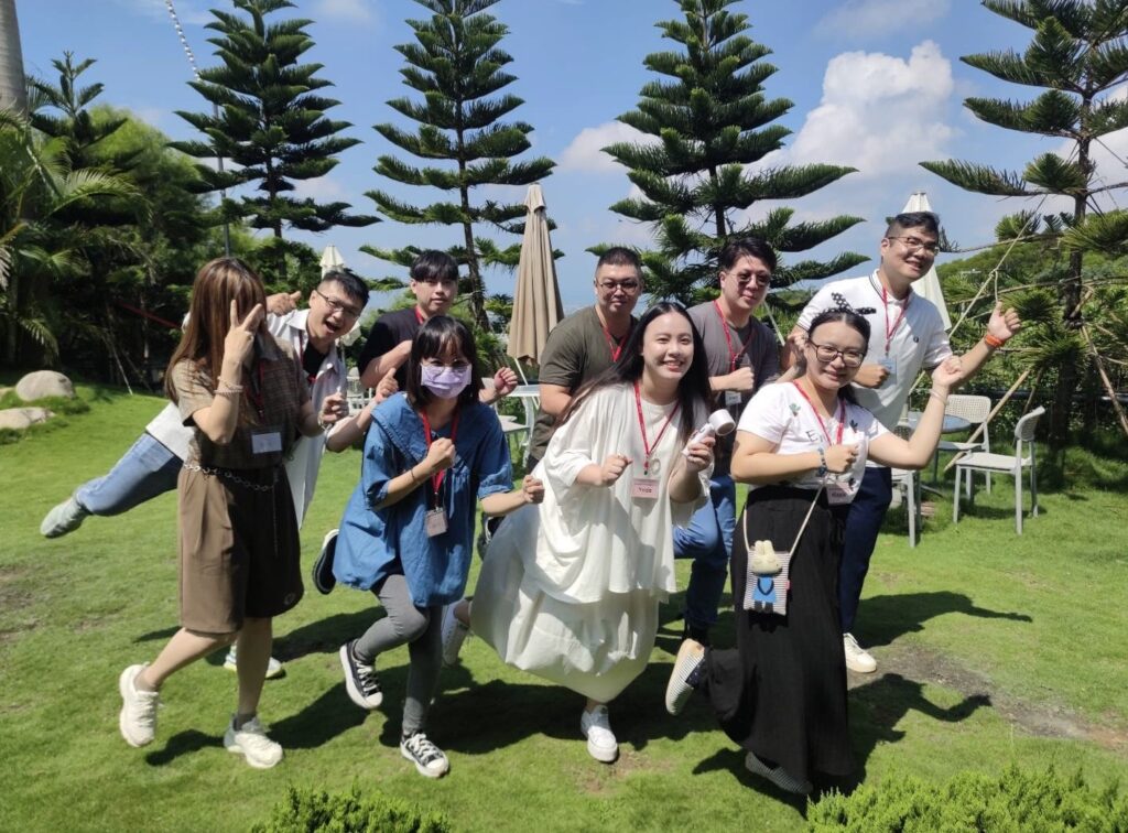 台中藍色公路甜蜜上線 中市府單身聯誼助攻17對心動連線 2 %E7%A0%B4%E5%86%B0%E9%9B%B6%E8%B7%9D%E9%9B%A2 %E7%B7%A3%E5%88%86%E6%82%84%E7%84%B6%E9%9D%A0%E8%BF%91 0