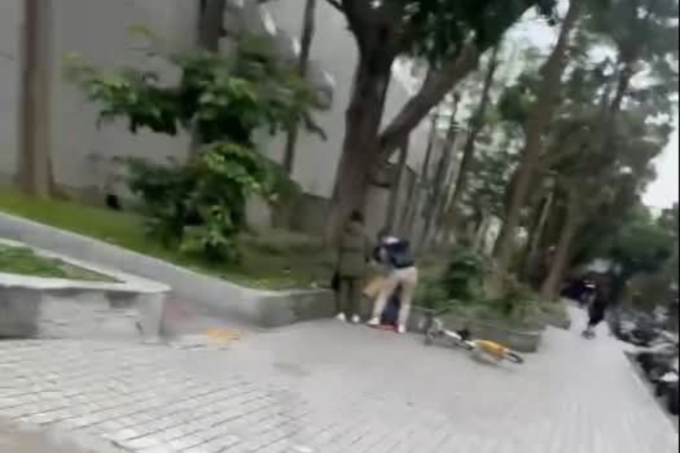 網路交友變投資詐騙  警騎ubike飛車逮面交車手 10 MEITU 20250923 095947715