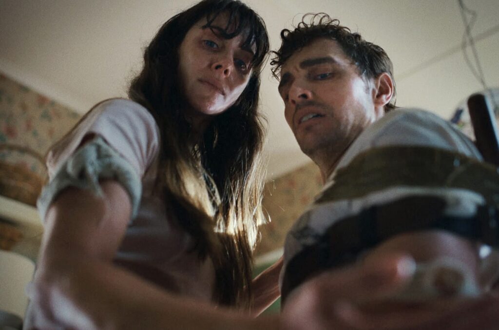 好萊塢星光夫妻上廁所都《永遠在一起》  自告奮勇親受「折磨」 - 臺灣郵報