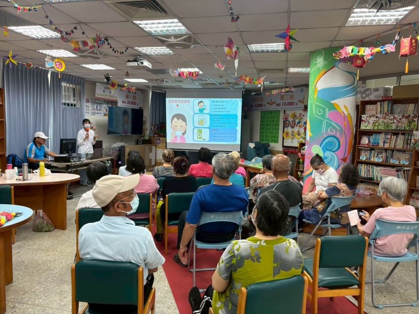 食育力五星城市六都第一 新北再創佳績 3 《圖說》社區據點飲食均衡課程--衛生局。〈市府提供〉