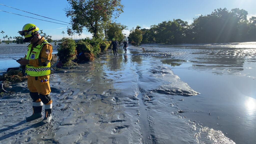 25%E6%97%A5%E4%B8%8A%E5%8D%886%E6%99%82%E8%A8%B1%E5%8F%B0%E4%B8%AD%E6%90%9C%E6%95%91%E9%9A%8A%E6%8A%B5%E9%81%94%E4%BD%9B%E7%A5%96%E8%A1%97%E8%88%87%E6%9E%97%E7%94%B0%E5%B9%B9%E9%81%93 %E5%9B%A0%E6%B7%A4%E6%B3%A5%E9%81%8E%E6%B7%B1%E7%84%A1%E6%B3%95%E6%8E%A5%E8%BF%91