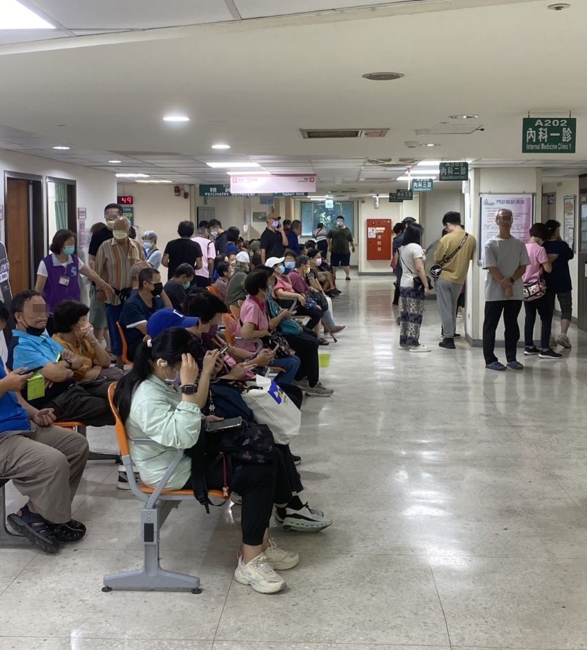 三個連續假日 新北急救責任醫院門診服務時段 2 《圖說》衛生局提醒連假期間民眾如需就醫,建議可先致電醫院查詢確認,以免白跑一趟而延誤看診。〈衛生局提供〉