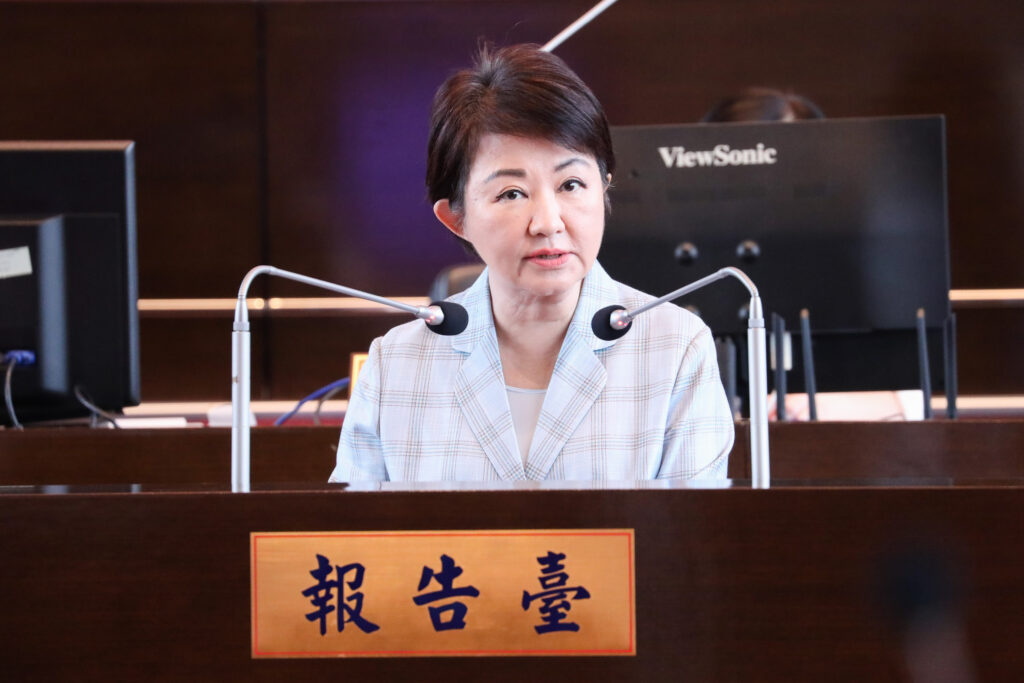 盧秀燕施政報告再宣示「留在家」  九大方程式編織幸福台中