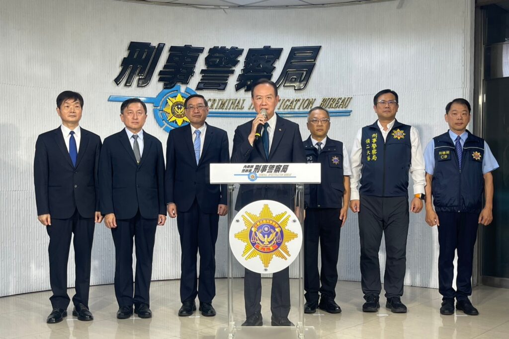 向毒駕宣戰  刑事局施鐵腕重拳連發  好膽嘜走  引唾液快篩執法  毒駕無所遁形