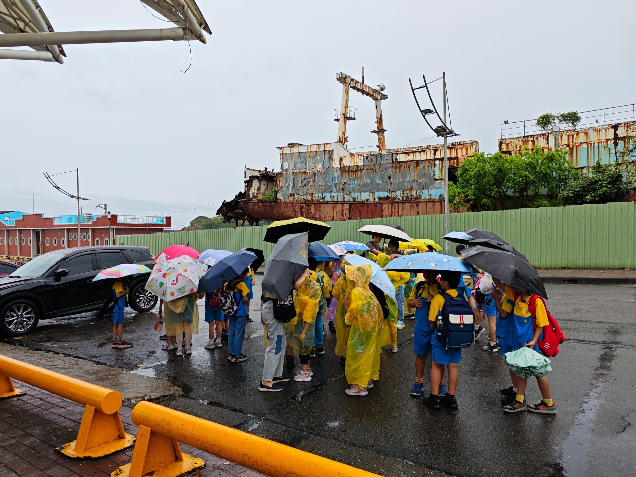 安樂國小孩童走出教室乘風破浪 挑戰SUP體驗家鄉海洋之美 6 555469969 1737555860283103 6551163254707595907 n