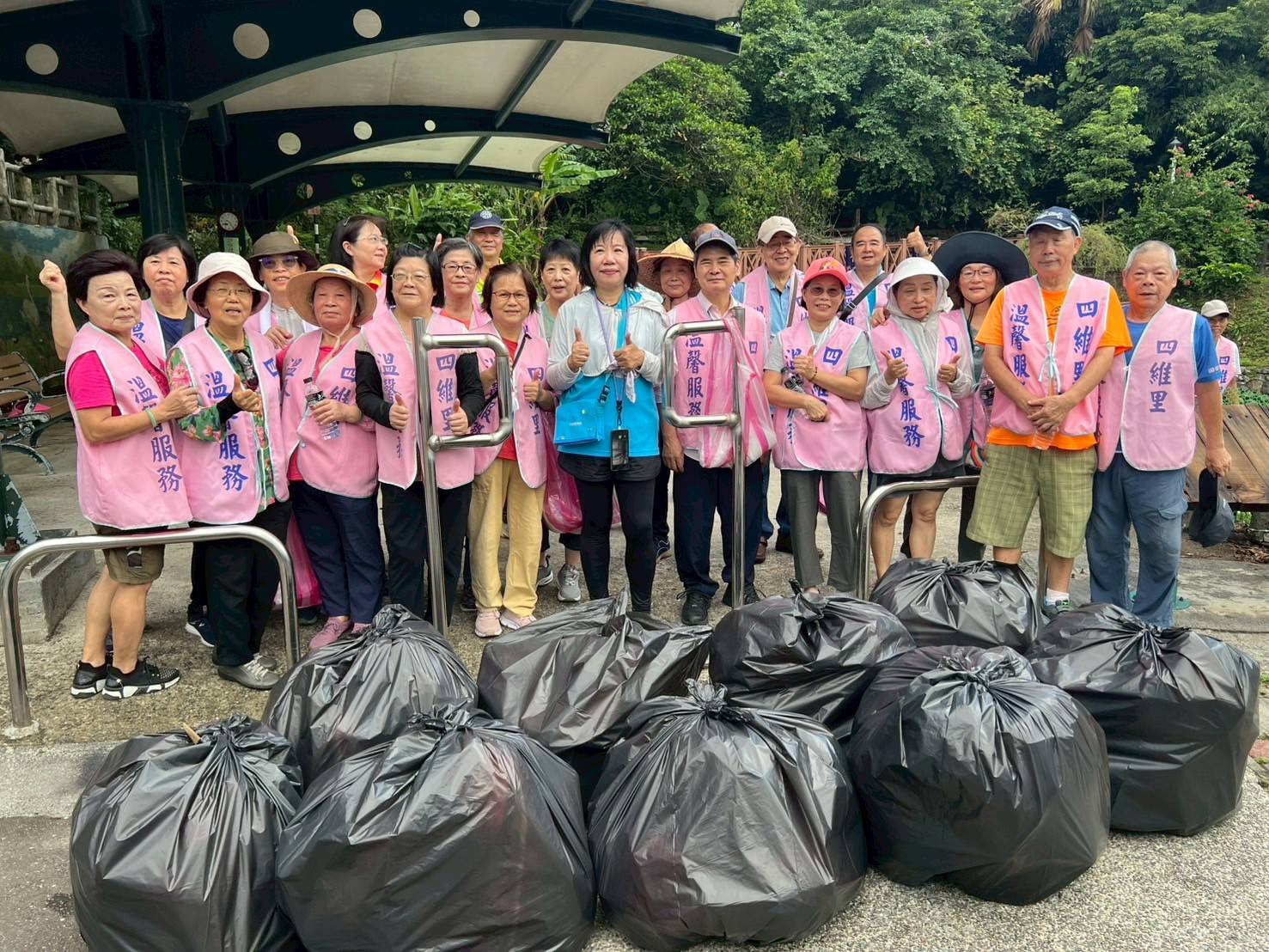 四維里環保志工淨化家園宣導「垃圾不落地」 9 555393112 2926550994198277 5745653630459297628 n