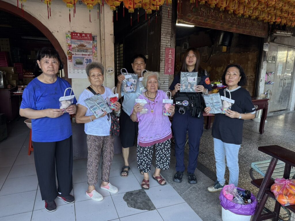 警察中秋前夕加強宣導 反詐 防貪雙管齊下 2 1759394796122