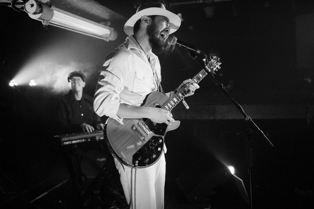 1758598720227 1024x683 1