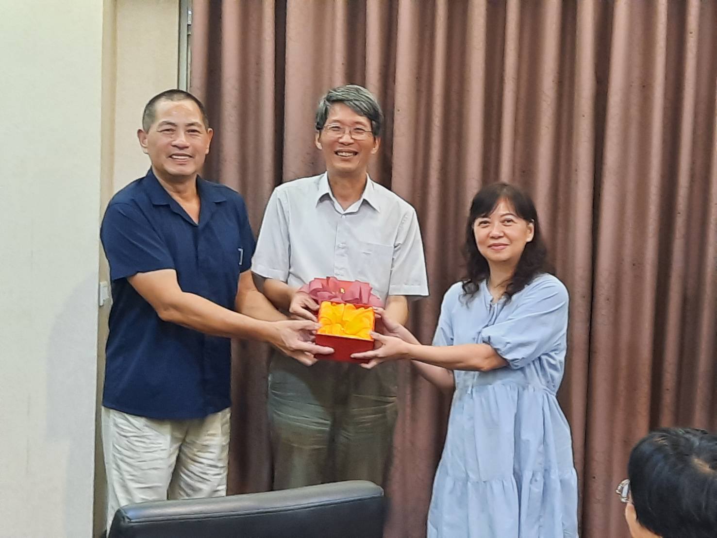 余淑琴接任二信高中家長會長 倪瑞祥受聘榮譽會長持續為教育盡心盡力 3 560069560 24970918332502029 8396026366604602732 n