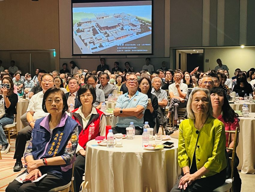 證達上人關懷弱勢興建覺行寺 福田五週年化感恩為善行 11 《圖說》新北市社會局李美珍局長、張雅玲總幹事、林勤妹院長等貴賓出席「福田五週年2025感恩會」。〈覺行佛教基金會提供〉