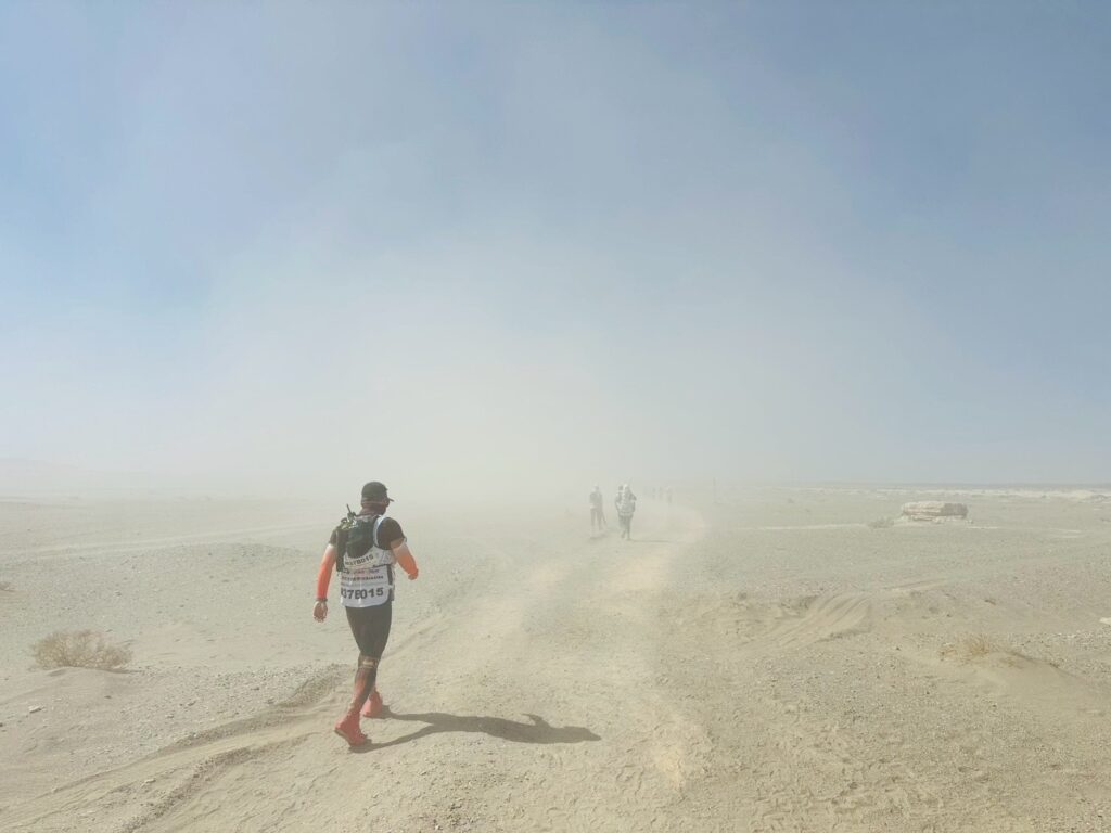 %E5%9C%96%E8%AA%AA%E4%B8%89%EF%BC%8C%E6%88%88%E5%A3%81%E6%8C%91%E6%88%B0%E6%97%A9%E5%B7%B2%E6%88%90%E7%82%BA%E6%9D%B1%E6%B5%B7EMBA%EF%BC%8C%E7%94%9A%E8%87%B3%E6%98%AF%E5%85%A8%E7%90%83%E8%8F%AF%E4%BA%BAEMBA%E7%9A%84%E9%87%8D%E8%A6%81%E6%B4%BB%E5%8B%95%EF%BC%8C%E5%AD%B8%E5%93%A1%E5%9C%A8%E6%A5%B5%E9%99%90%E4%B8%AD%E5%AD%B8%E6%9C%83%E8%AA%BF%E9%81%A9%E5%A3%93%E5%8A%9B%E3%80%81%E7%8F%8D%E6%83%9C%E7%95%B6%E4%B8%8B%EF%BC%8C%E5%BE%9E%E9%80%86%E5%A2%83%E4%B8%AD%E5%9F%B9%E9%A4%8A%E5%A0%85%E6%AF%85%EF%BC%8C%E6%98%AFEMBA%E6%9C%80%E7%8F%8D%E8%B2%B4%E7%9A%84%E4%B8%80%E8%AA%B2%E3%80%82