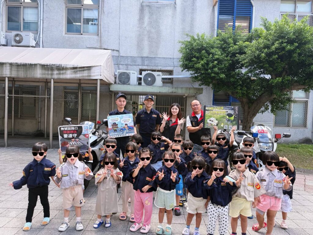 卡哇伊小警察登場 幼兒園化身交安小學堂 4 1760500740070
