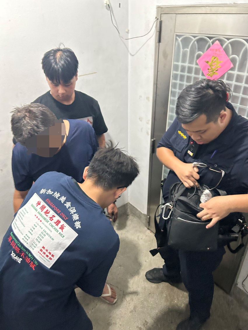 《圖說》被害人右手淺燒傷1公分左右。〈中和分局提供〉