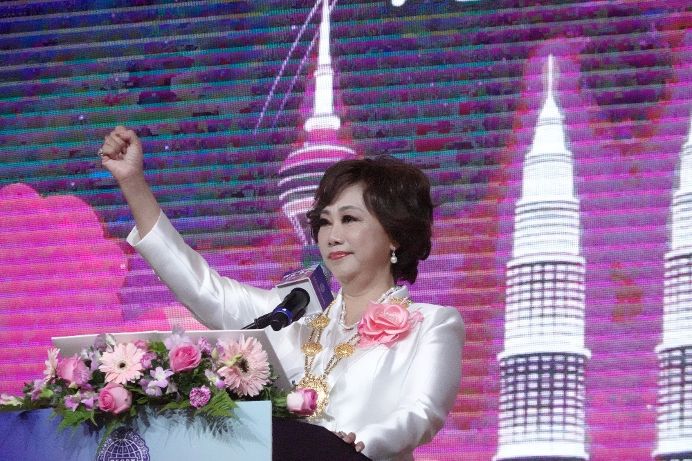 世華組織2025吉隆坡世界年會開幕 女性領導的搖籃、華商合作的橋樑、公益行動的燈塔 10 圖▲總會長致詞。