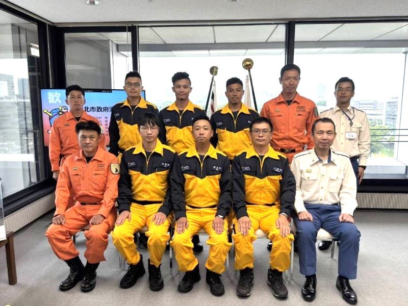 深化國際交流 新北消赴東京研修救助技術 6 《圖說》拜會東京消防廳瀬崎幸吾總務部長(前排右1)。〈消防局提供〉