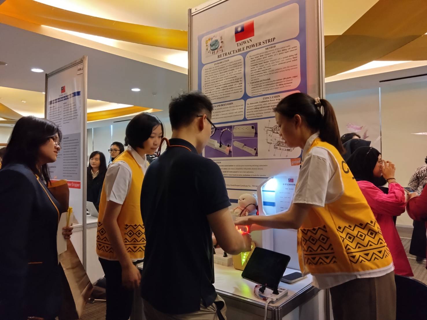 基隆銘傳國中GSIC雅加達國際發明展再奪金 6 299444