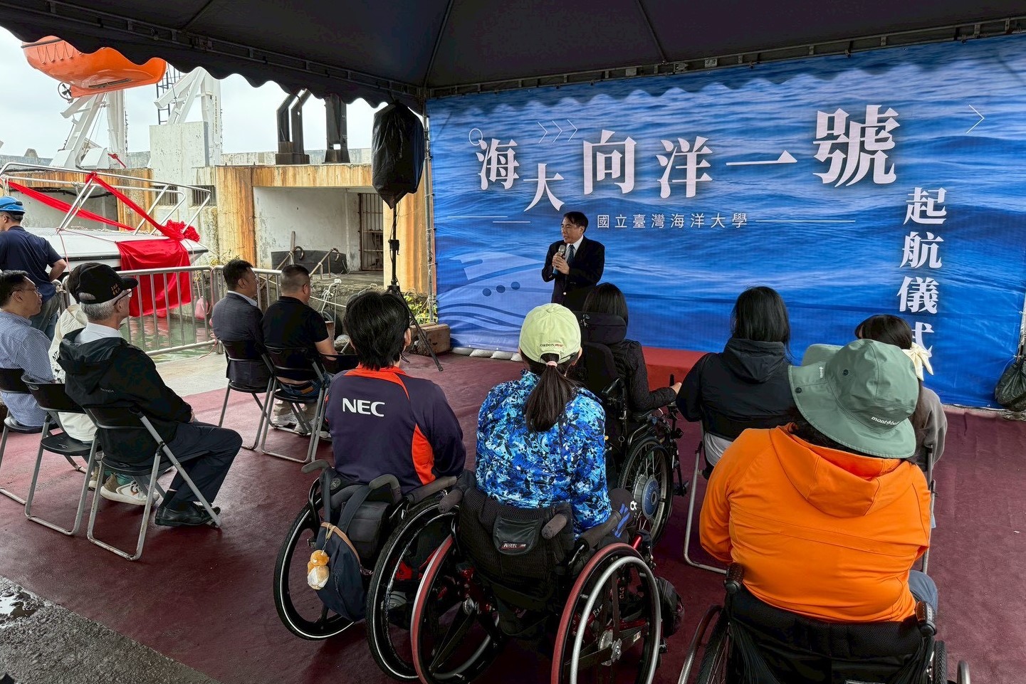 海大「向洋一號」遊艇 打造有愛無礙海洋城市 9 %E8%A8%B1%E6%B3%B0%E6%96%87%E6%A0%A1%E9%95%B7%E8%A1%A8%E7%A4%BA%E3%80%8C%E5%90%91%E6%B4%8B%E4%B8%80%E8%99%9F%E3%80%8D%E7%9A%84%E5%95%9F%E7%94%A8%E8%B1%A1%E5%BE%B5%E8%91%97%E5%AD%B8%E6%A0%A1%E5%B0%8D%E5%9F%BA%E9%9A%86%E6%B5%B7%E6%B4%8B%E7%99%BC%E5%B1%95%E7%9A%84%E6%94%AF%E6%8C%81%E8%88%87%E6%89%BF%E8%AB%BE