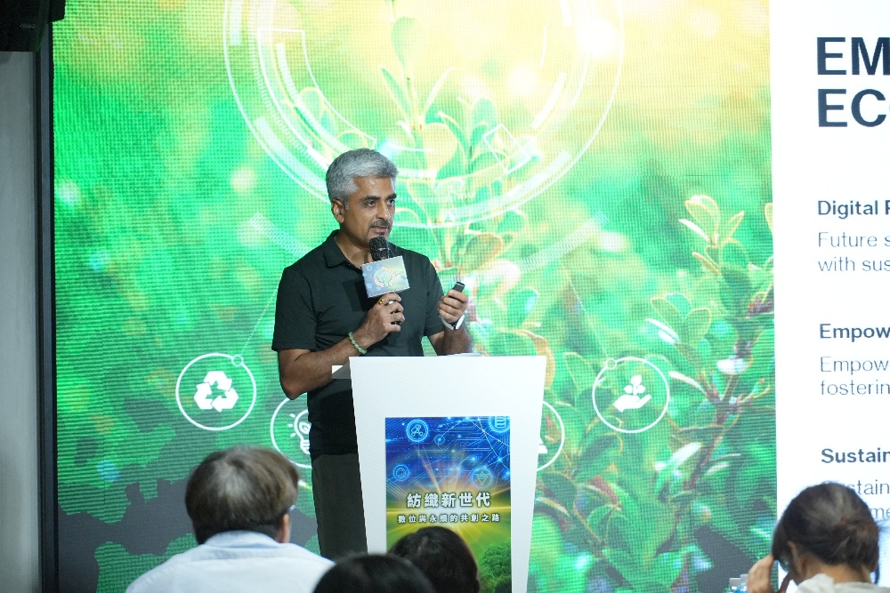 《紡織新世代:數位與永續的共創之路》論壇圓滿落幕 9 圖▲Lululemon台灣總經理Gulshan Kumar分享《永續行動力:品牌策略與實踐案例》。