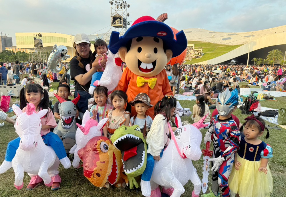 03%E4%B9%96%E4%B9%96%E8%90%AC%E8%81%96%E7%AF%80%E6%B4%BB%E5%8B%95%E7%86%B1%E9%AC%A7%E7%99%BB%E5%A0%B4