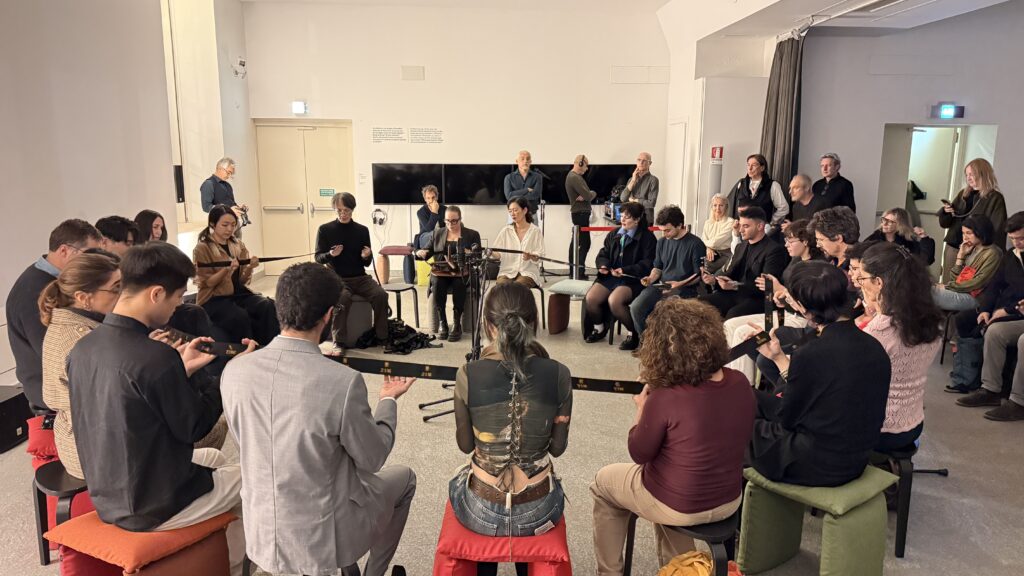 臺灣聲響藝術登上義大利 林其蔚《磁帶音樂》於杜林東方藝術博物館演出 16 %E7%A3%81%E5%B8%B6%E9%9F%B3%E6%A8%82 1024x576 1