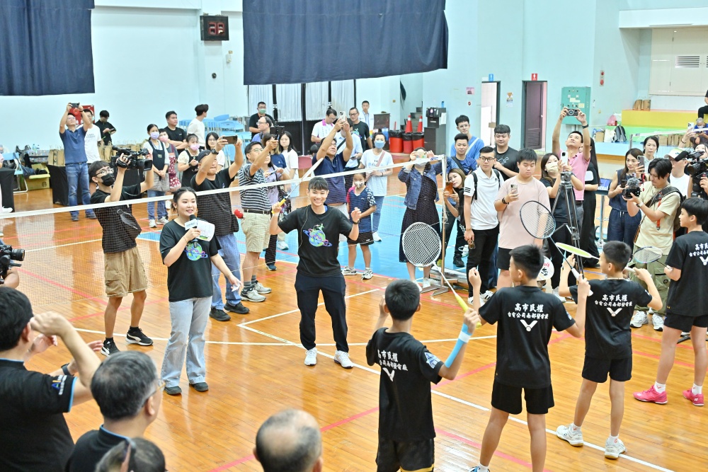 戴資穎揮拍教學!中華電信捐贈數位閱讀帳號與運動物資助力學童追夢 5 02%E4%B8%AD%E8%8F%AF%E9%9B%BB%E4%BF%A1%E6%8D%90%E8%B4%88%E6%95%B8%E4%BD%8D%E9%96%B1%E8%AE%80%E5%B8%B3%E8%99%9F%E8%88%87%E9%81%8B%E5%8B%95%E7%89%A9%E8%B3%87%E5%8A%A9%E5%8A%9B%E5%AD%B8%E7%AB%A5%E8%BF%BD%E5%A4%A2