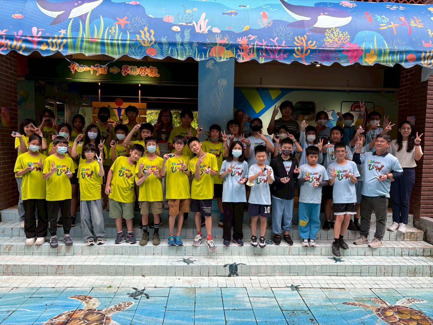 安樂國小赴明德國中體驗迷你鞋製作 傳承製鞋產業精神 7 576798362 1295582839270594 8389454007310192002 n