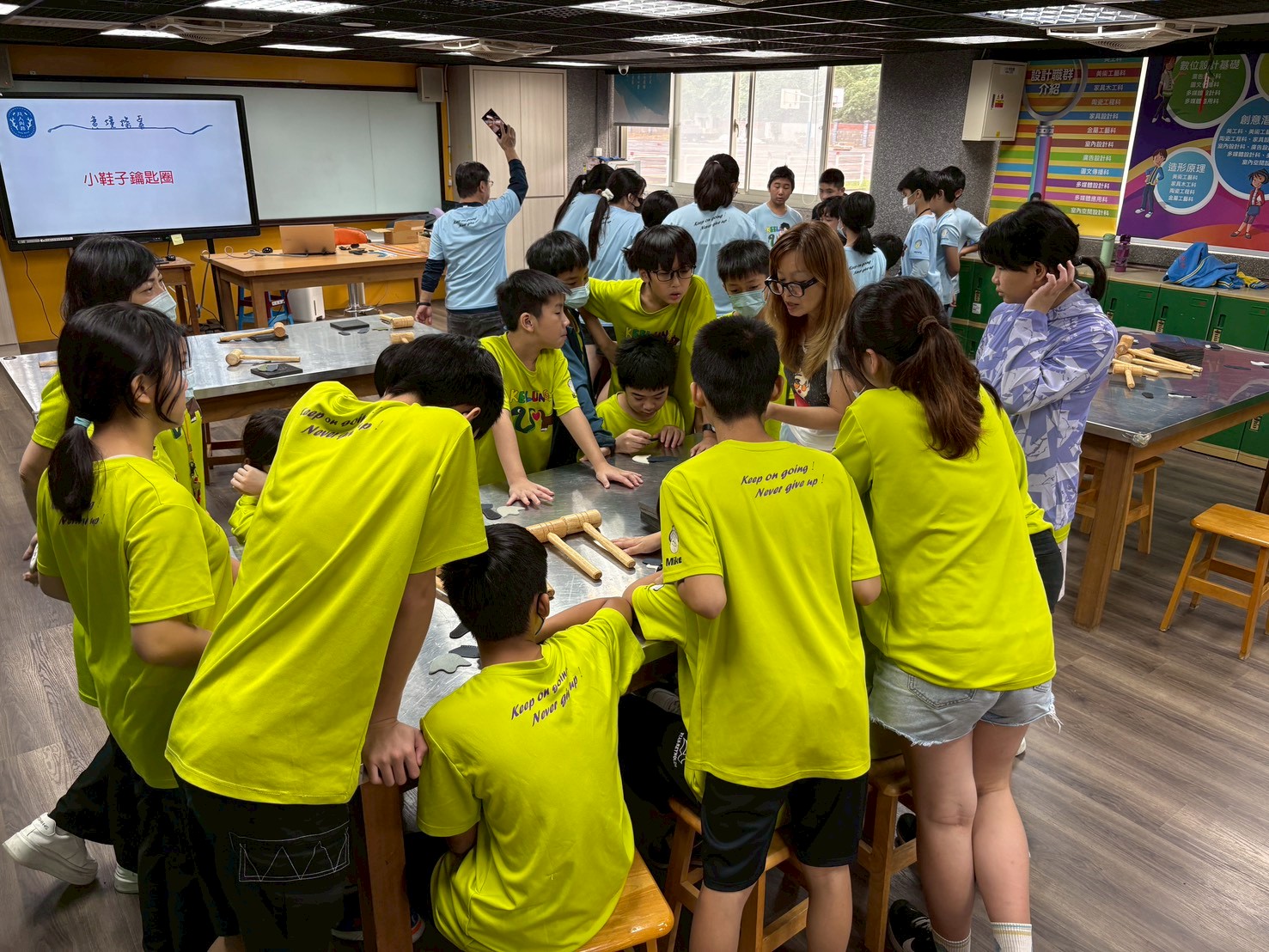 安樂國小赴明德國中體驗迷你鞋製作 傳承製鞋產業精神 10 578267166 1295582235937321 8277551854694020617 n