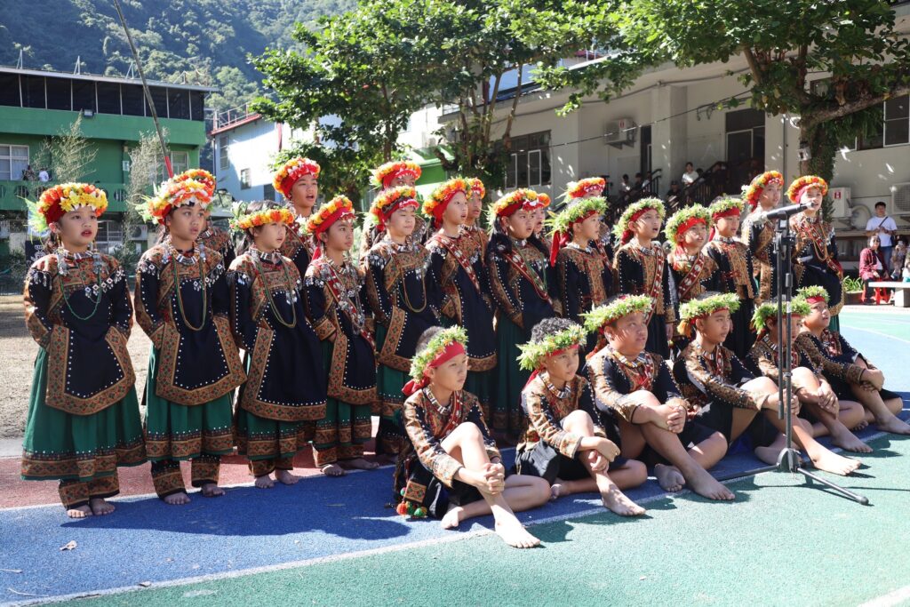 多納黑米季盛大登場 祭典線上看全程直播 青年會領聖火開道 族人齊聚慶豐收 4 27104 1024x683 1