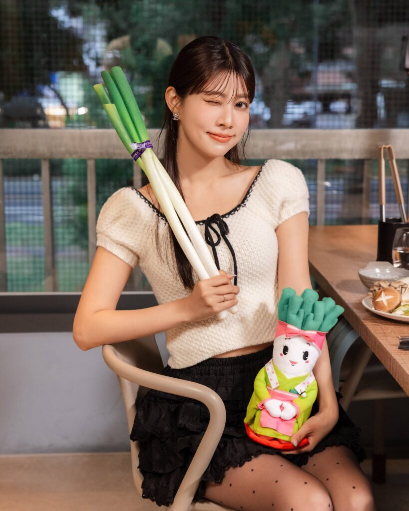 %E9%98%BF%E9%83%A8%E7%91%AA%E5%88%A9%E4%BA%9E%E6%8F%90%E9%86%92%E7%B2%89%E7%B5%B2%E6%89%8B%E5%88%80%E9%A0%90%E7%B4%84ROU x %E7%A7%8B%E7%94%B0%E7%89%9B%E7%8B%82%E9%A5%97%E9%99%90%E5%AE%9A%E5%A5%97%E9%A4%90 %E5%89%8D100%E5%90%8D%E9%80%81%E7%A7%8B%E7%94%B0%E7%9B%B4%E9%80%81%E7%99%BD%E7%A5%9E%E8%94%A5 819x1024 1