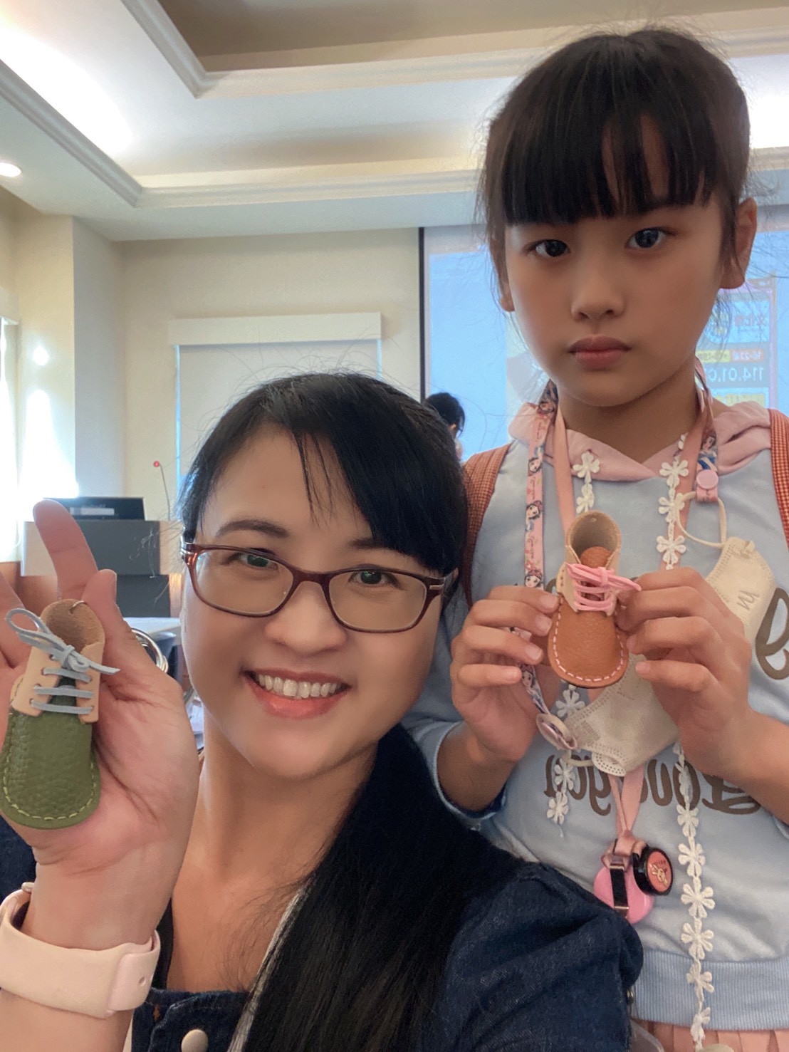 二信高中圖書館資源共享舉辦社區親子鞋作體驗活動 9 LINE ALBUM 1141123%E8%A6%AA%E5%AD%90%E9%9E%8B%E4%BD%9C 251123 6