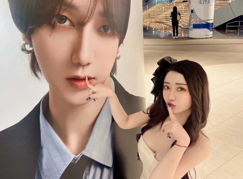 沈娜娜「16年老粉魂」全面覺醒!飛韓砸六萬追SJ 自爆最狂收藏:希澈光頭髮夾我珍藏多年 4 S 230047785 0 1024x754 1