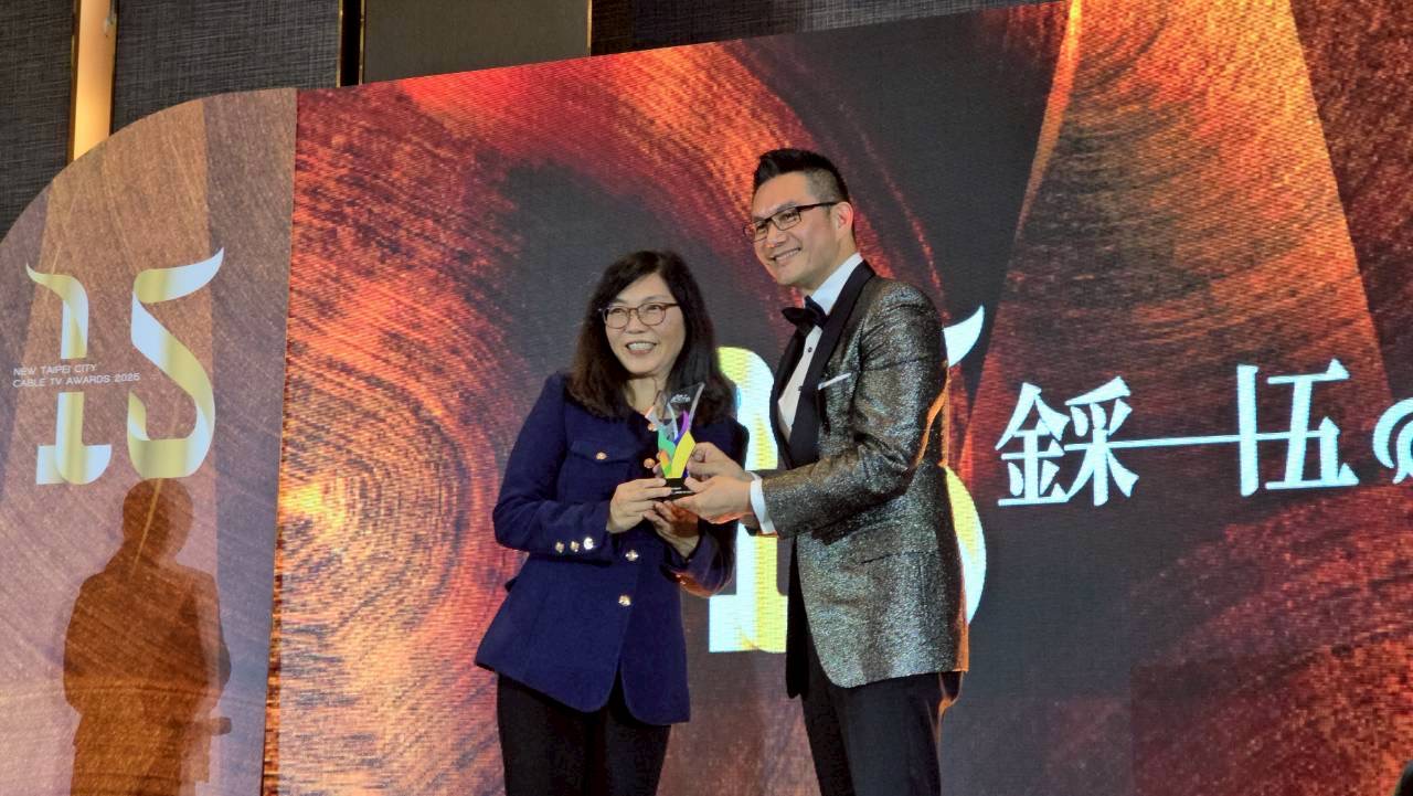 553CA31A 0F32 4A48 AD36 37F896A5D5E3