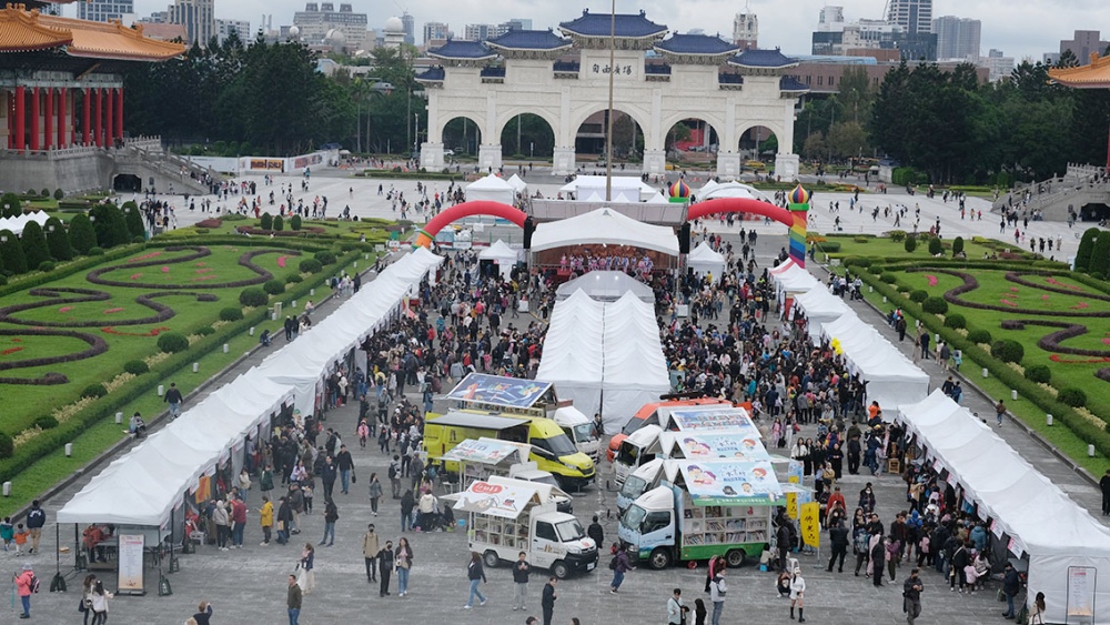 2025臺灣閱讀節盛大啟動!「閱讀開啟無限」打造全民知識嘉年華 4 01%E8%87%BA%E7%81%A3%E9%96%B1%E8%AE%80%E7%AF%80%E7%9B%9B%E5%A4%A7%E5%95%9F%E5%8B%95 1